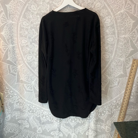 DIVIDED H&M BLACK BURNOUT DISTRESSED DESTROYED OVERSIZED HOLEY TOP M - Picture 3 of 13